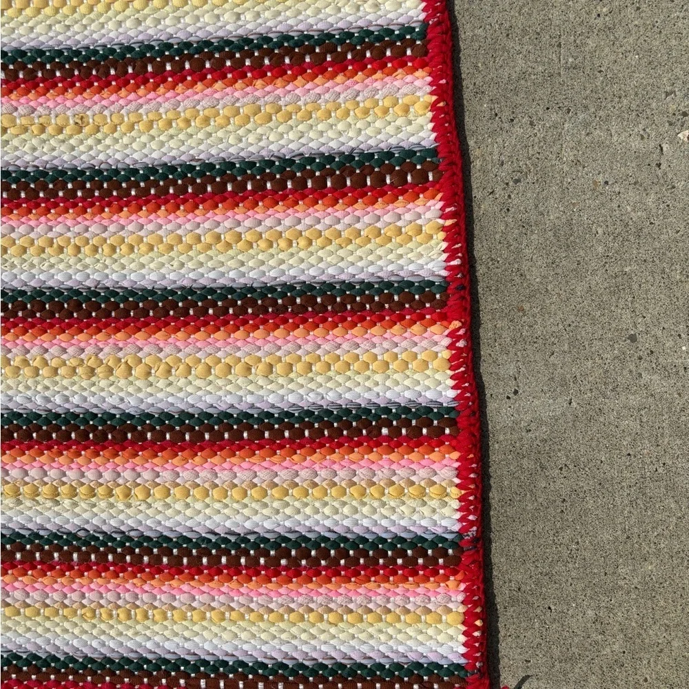 Vtg. Handmade Rag Rug Crocheted Edge, Reversible Floor Mat - Picture 2 of 7